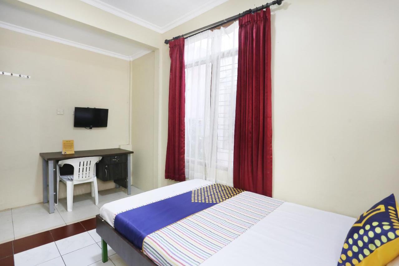 Melati Spot On 2358 Aster Homestay מראה חיצוני תמונה